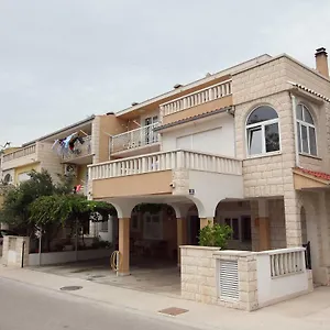 Luka Apartment