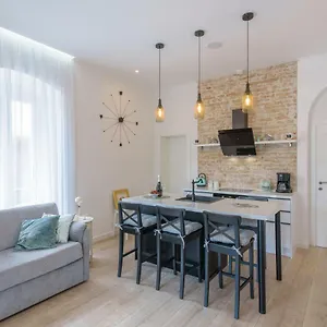 Arcus With Beautiful Terrace Apartment